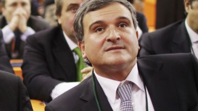 Clubes de futebol têm de passar a SAD ou a sociedades por quota antes da próxima época