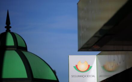 Trabalhadores informais ainda não receberam apoios aprovados em junho