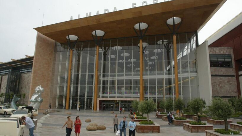 Almada Forum