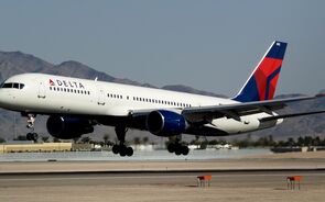 Delta escapa às tarifas de Trump ao deixar os aviões no estrangeiro