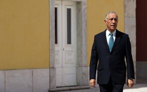 Marcelo defende que tragédia tem de servir para tirar lições