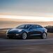 Musk anuncia no Twitter versão mais barata do Tesla Model 3