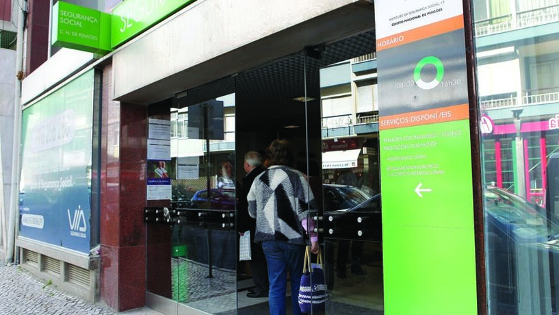 Trabalhadores independentes têm até sexta-feira para alterar ou substituir declaração   