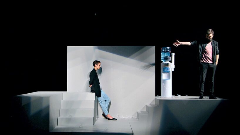 Pulmões - A peça encenada por Luís Araújo já passou por Guimarães, Porto e Braga. Depois de Lisboa, onde está apenas este fim-de-semana, ruma a Viseu, em Novembro. 