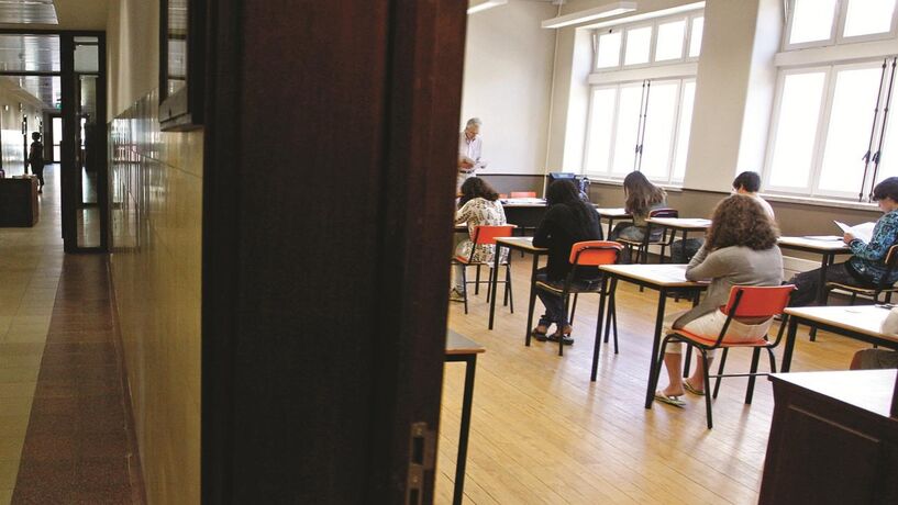 Açores vão avançar com rastreio nas escolas