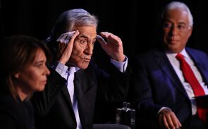 PS cede ao PCP e propõe salário a 100% em todos os tipos de lay-off