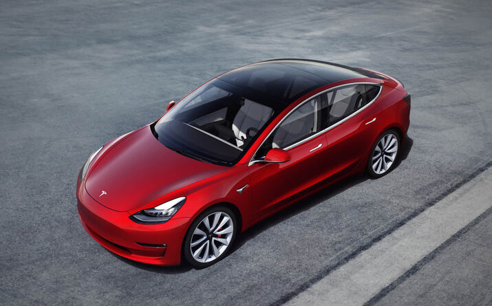 1.º Tesla