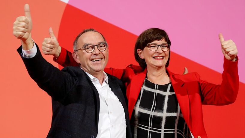 Nova liderança do SPD não quer romper aliança com Merkel 