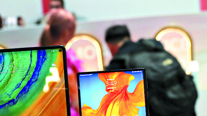 Huawei lança telemóvel 5G e espera rede em Portugal até ao verão