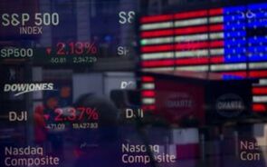 Bolsas regressam aos ganhos após fortes quedas