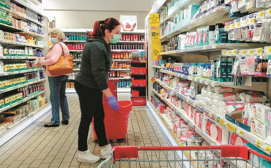 Retalho vai ganhar com transferência do consumo de fora para dentro de casa.