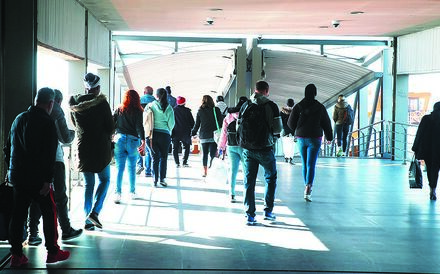 EY: Segunda vaga de covid-19 pode levar taxa de desemprego para os 17,6% 