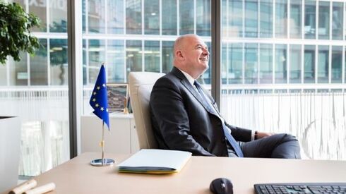 CEO da Euronext quer trabalhadores no escritório e longe do Zoom