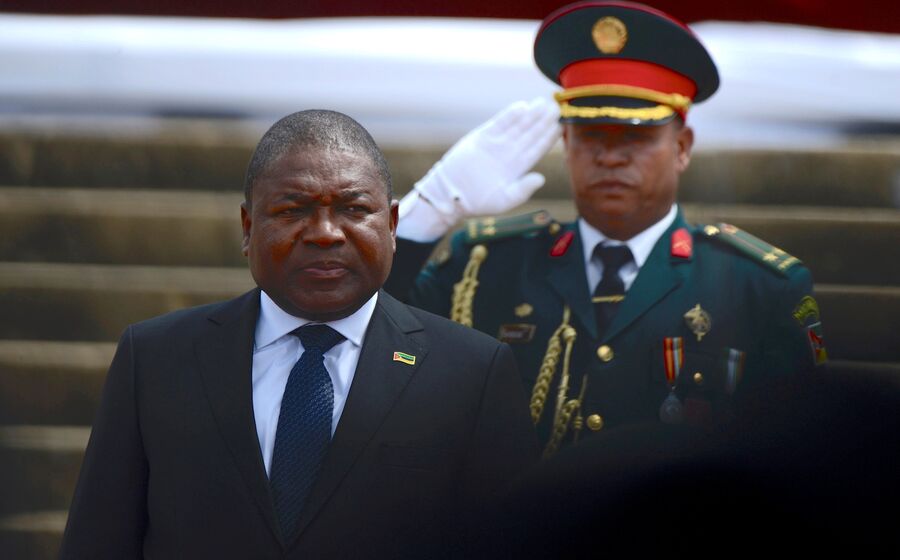 Filipe Nyusi precisa de ajuda externa para travar o avanço islâmico no Norte de Moçambique.