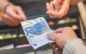 Lojas podem ser obrigadas a aceitar pagamento eletrónico