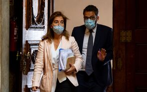 Cem mil trabalhadores independentes pedem apoio à redução da atividade numa semana